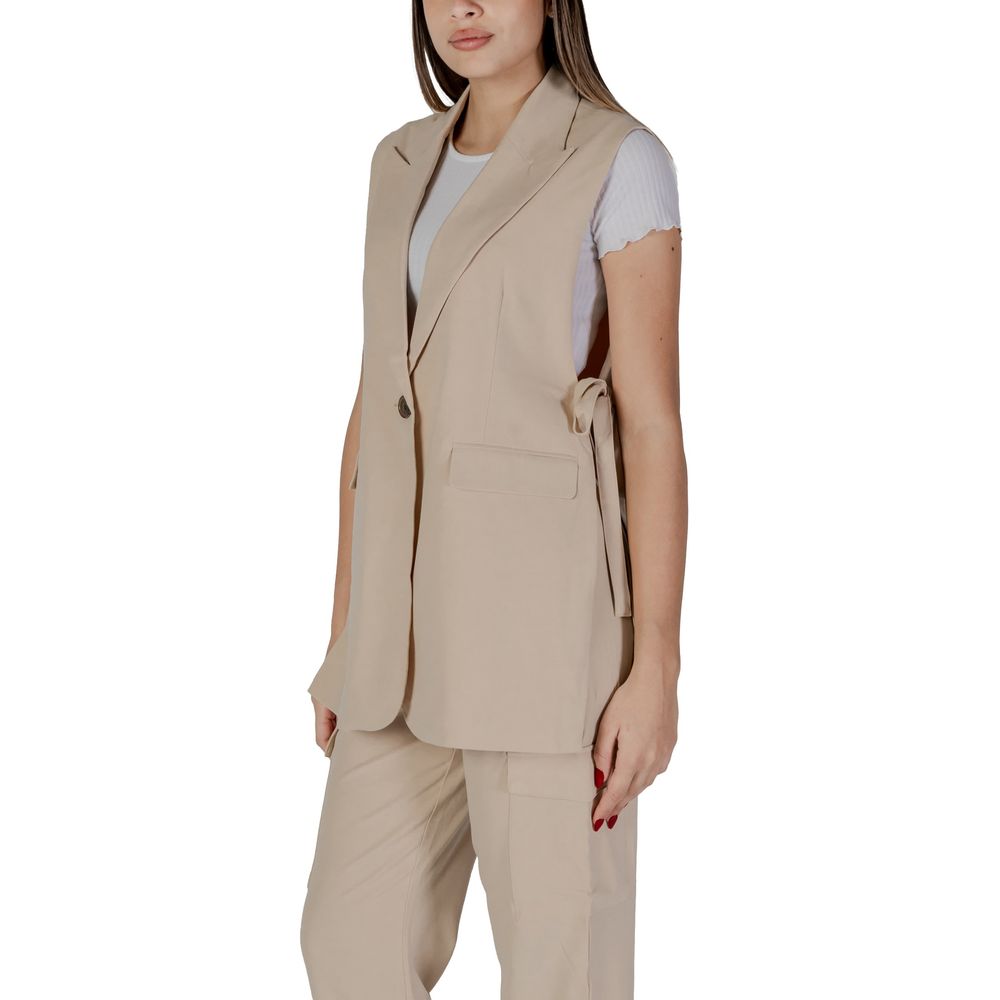 B.Young Beige Polyester Weste