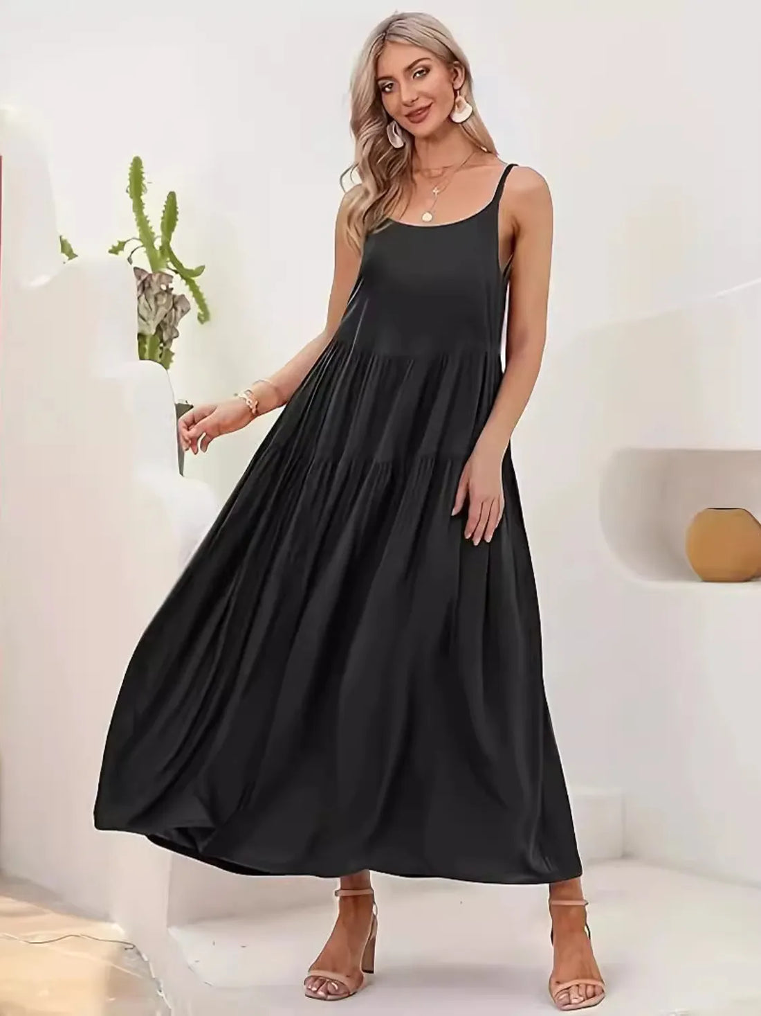 10 Best Plus Size Model Dresses for 2025 Fashion Trends