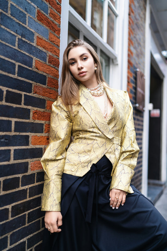 Effortless Elegance: How to Master Minimalist Chic This Season