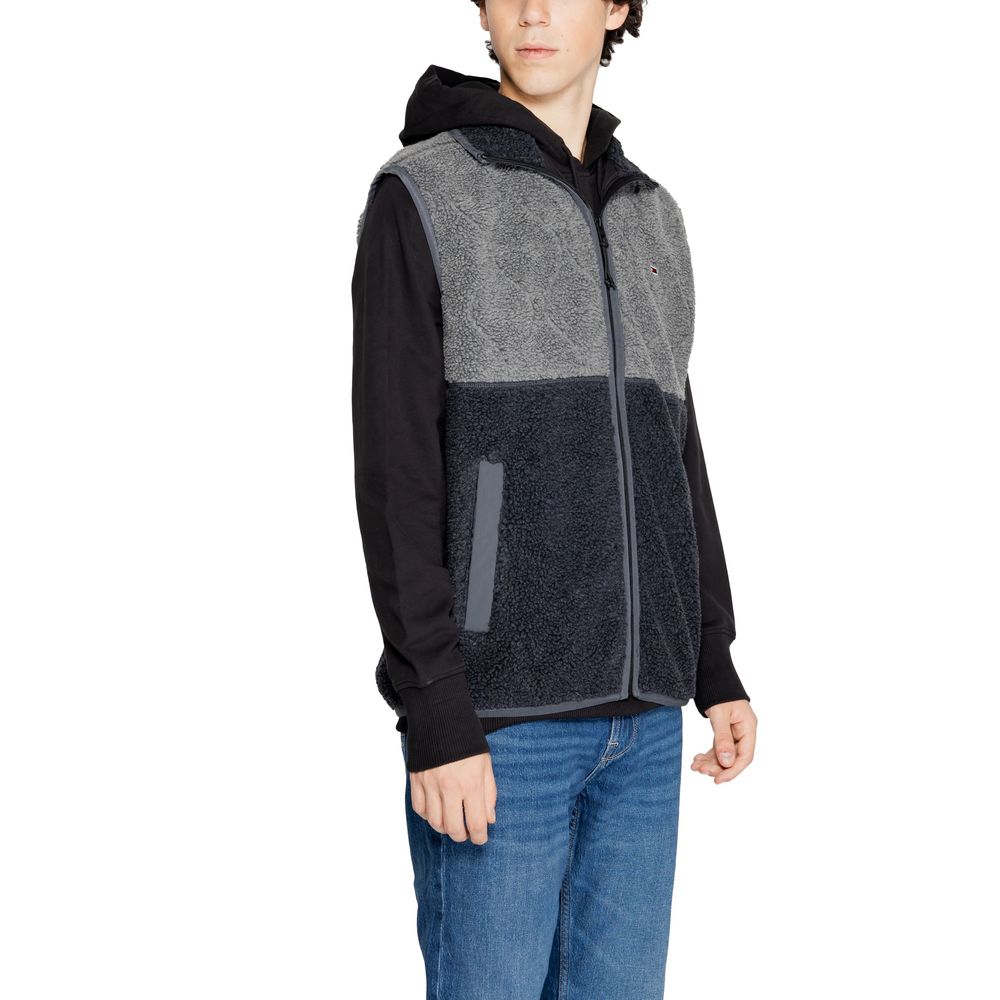 Tommy Hilfiger Jeans Schwarz recycelte Polyester -Schlägerei -Jacke