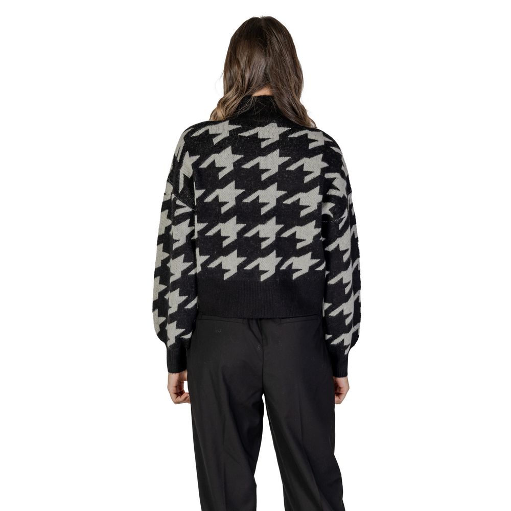 Vero Moda Schwarzer Marabou -Pullover