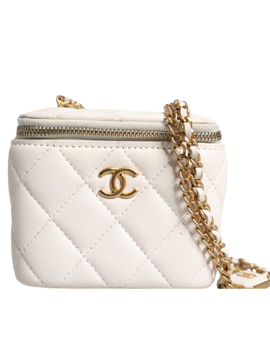 Chanel Weißer Matelasse Lambskin Gold Kette Schulter Waschtischspiegel