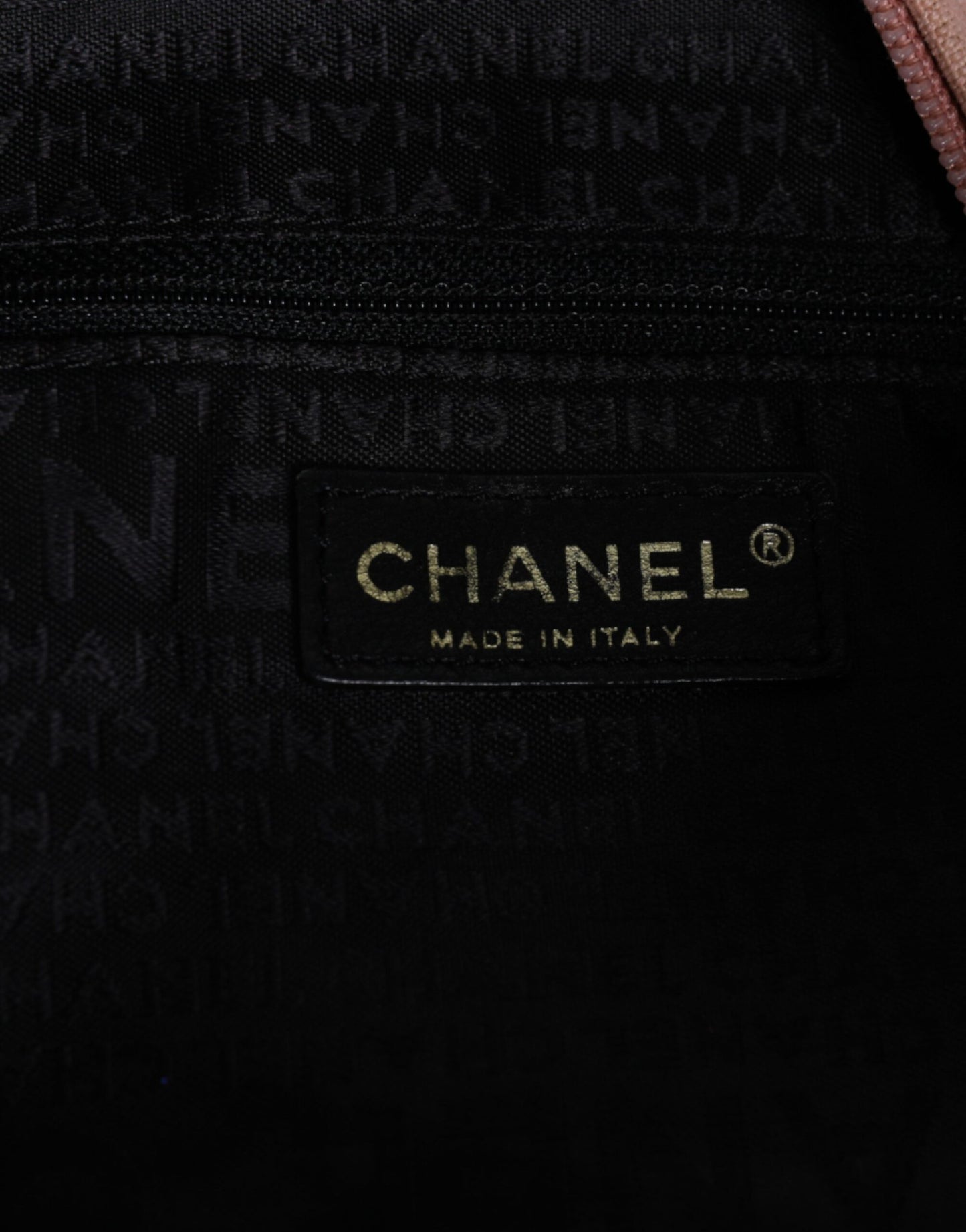Chanel Pink Cruise Collection Parfait Canvas Printed Taschenbrand