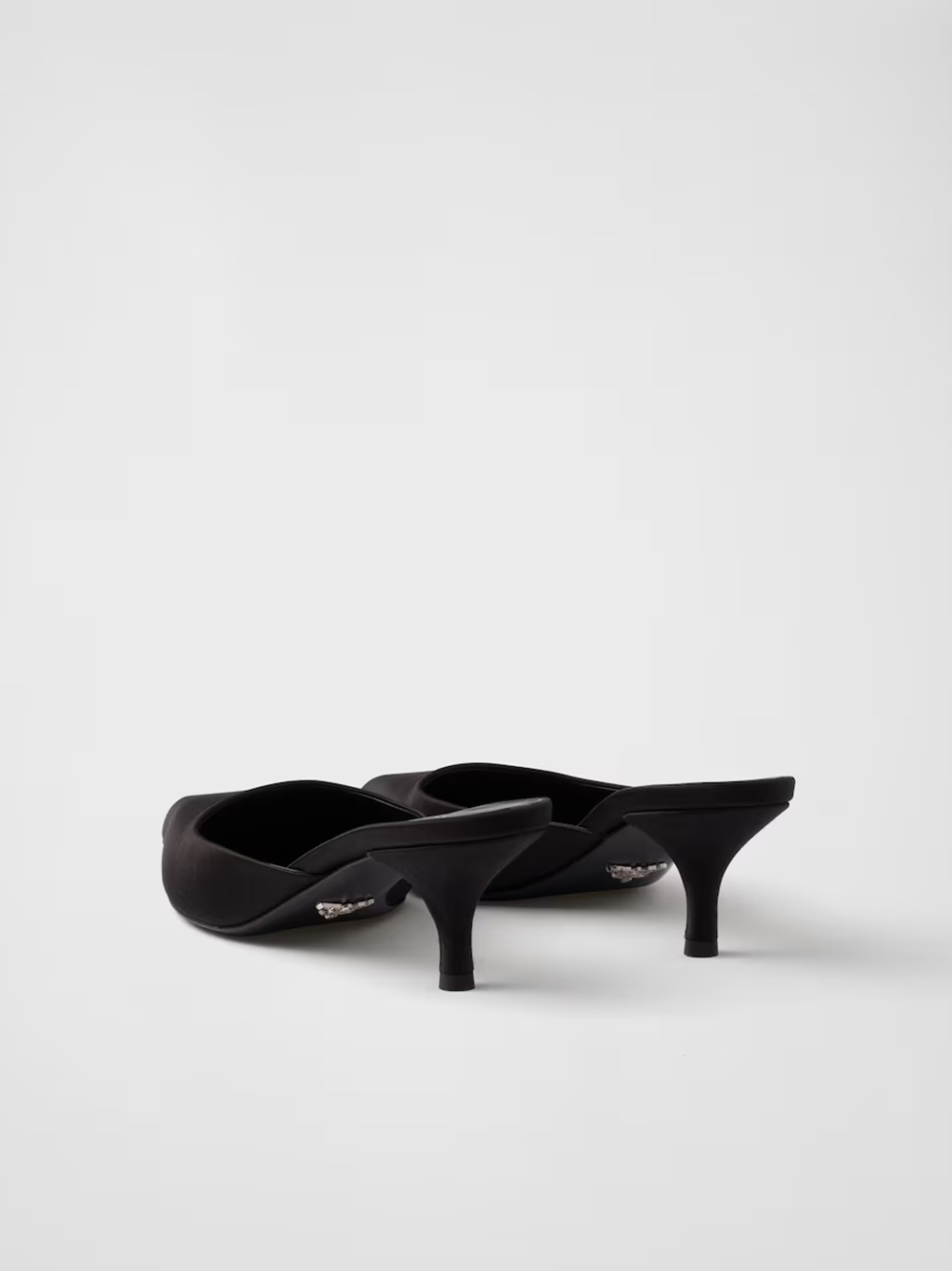 Prada Schwarzer Satin -Sabot